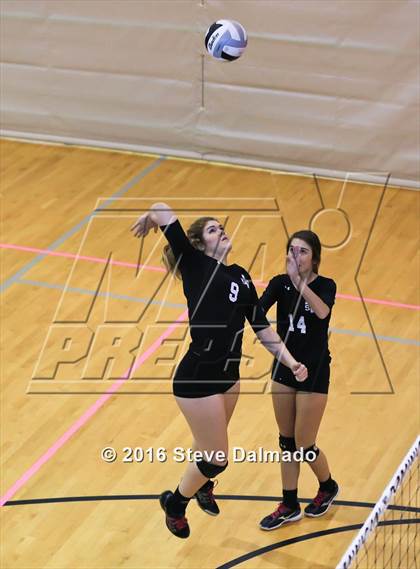 Thumbnail 3 in St. Mary's Dominican vs. St. Thomas Aquinas (Catholic League Tournament) photogallery.