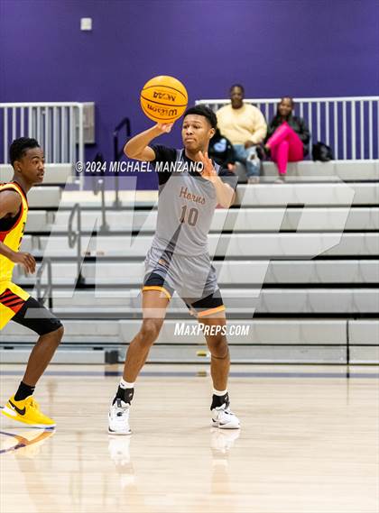 Thumbnail 2 in Fairfax vs. Lanier photogallery.