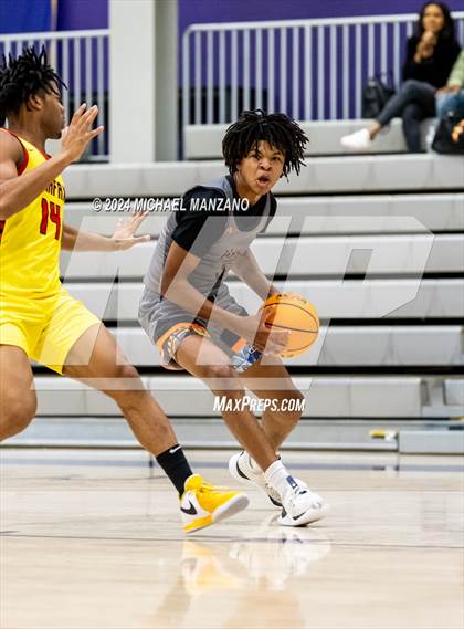 Thumbnail 3 in Fairfax vs. Lanier photogallery.