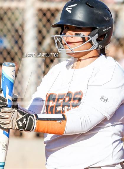 Thumbnail 3 in Show Low vs. Globe (Chandler Prep Softball Classic)  photogallery.