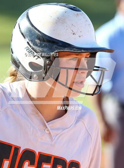 Thumbnail 2 in Show Low vs. Globe (Chandler Prep Softball Classic)  photogallery.