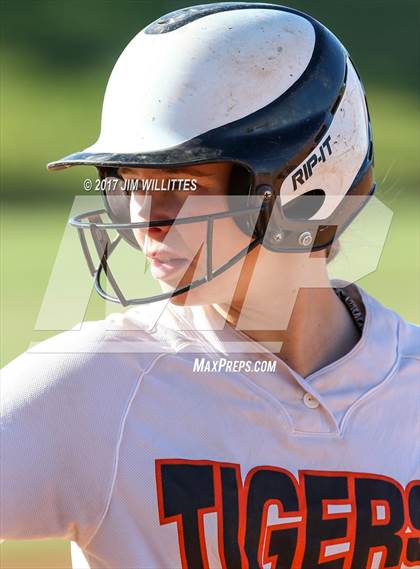 Thumbnail 1 in Show Low vs. Globe (Chandler Prep Softball Classic)  photogallery.