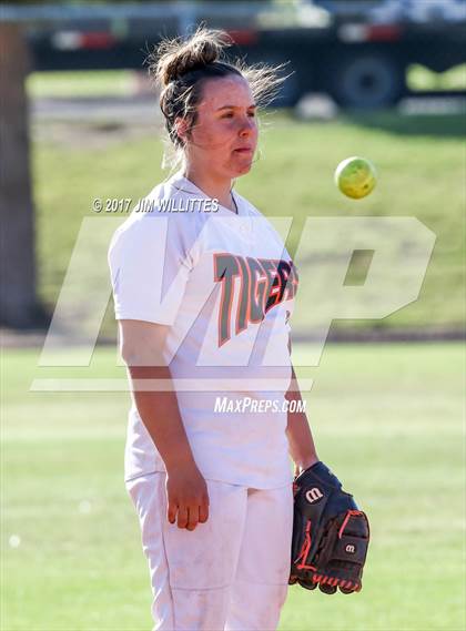 Thumbnail 3 in Show Low vs. Globe (Chandler Prep Softball Classic)  photogallery.