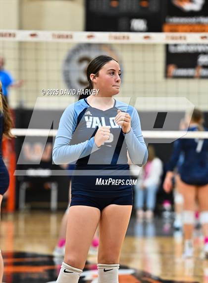 Thumbnail 2 in FR: Valor Christian @ Lakewood photogallery.