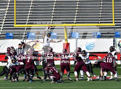 Thumbnail 1 in Mount Ida vs Hampton (AAA 2A Final) photogallery.