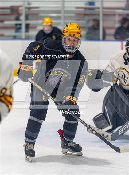 Thumbnail 2 in Montour @ Quaker Valley photogallery.
