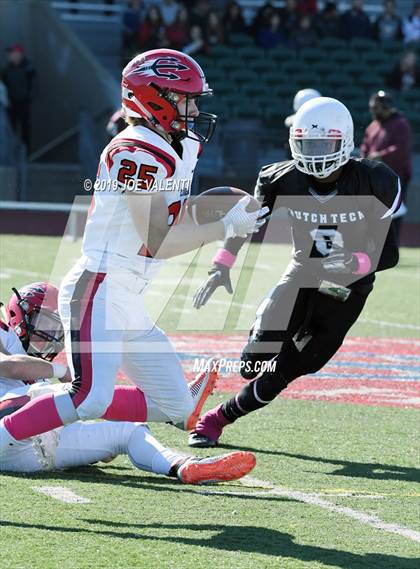 Thumbnail 2 in Clarence @ Hutchinson-Central Tech/Emerson Vo-Tech/City Honors/School of the Arts photogallery.