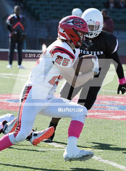 Thumbnail 1 in Clarence @ Hutchinson-Central Tech/Emerson Vo-Tech/City Honors/School of the Arts photogallery.