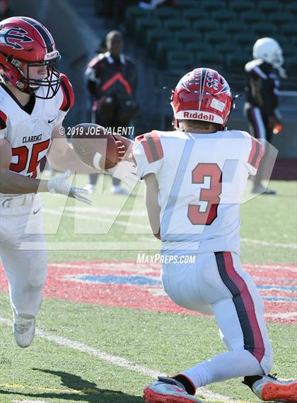 Thumbnail 3 in Clarence @ Hutchinson-Central Tech/Emerson Vo-Tech/City Honors/School of the Arts photogallery.