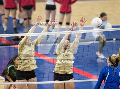 Thumbnail 3 in Resurrection Christian vs. Bishop Machebeuf (CHSAA 3A 3rd Round) photogallery.