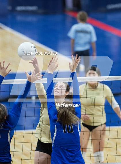 Thumbnail 2 in Resurrection Christian vs. Bishop Machebeuf (CHSAA 3A 3rd Round) photogallery.