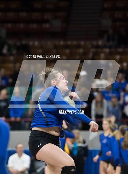 Thumbnail 2 in Resurrection Christian vs. Bishop Machebeuf (CHSAA 3A 3rd Round) photogallery.