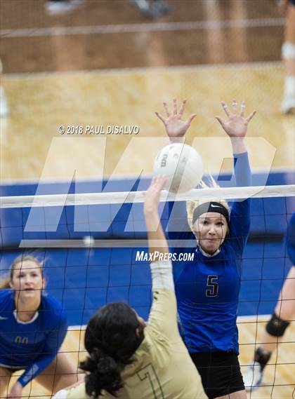 Thumbnail 2 in Resurrection Christian vs. Bishop Machebeuf (CHSAA 3A 3rd Round) photogallery.