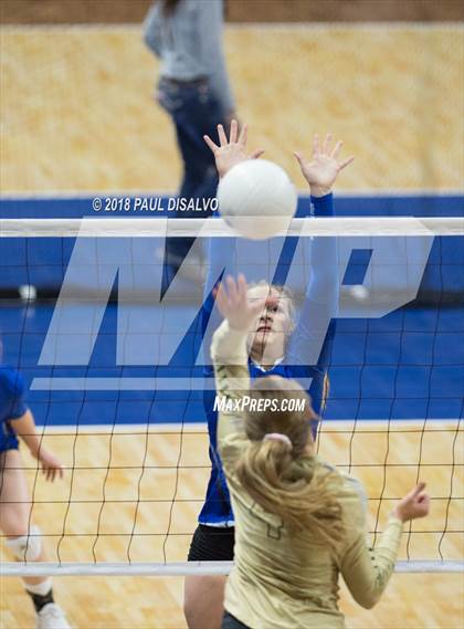 Thumbnail 2 in Resurrection Christian vs. Bishop Machebeuf (CHSAA 3A 3rd Round) photogallery.