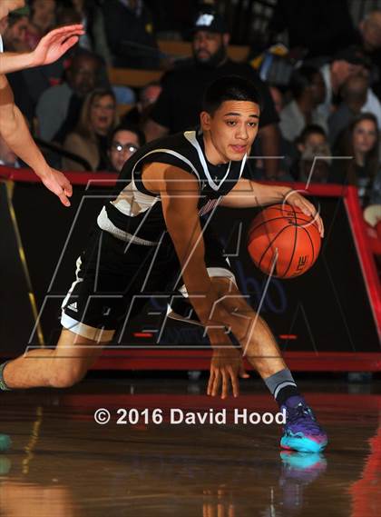 Thumbnail 1 in Centennial vs. De La Salle (Nike Extravaganza) photogallery.