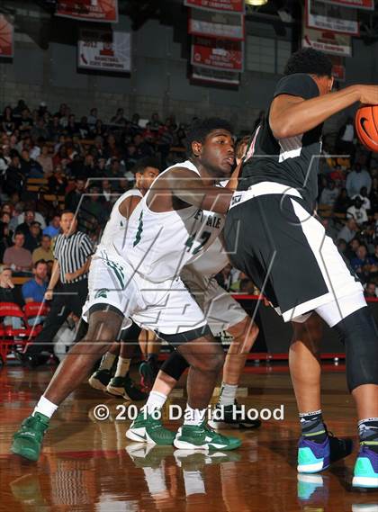 Thumbnail 3 in Centennial vs. De La Salle (Nike Extravaganza) photogallery.