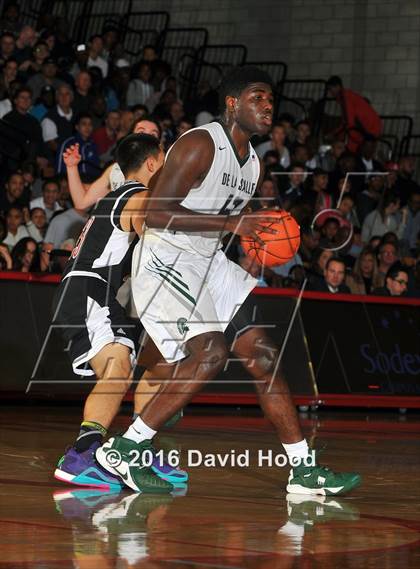 Thumbnail 2 in Centennial vs. De La Salle (Nike Extravaganza) photogallery.