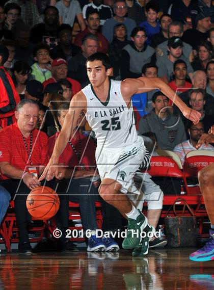Thumbnail 2 in Centennial vs. De La Salle (Nike Extravaganza) photogallery.
