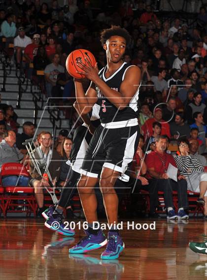 Thumbnail 3 in Centennial vs. De La Salle (Nike Extravaganza) photogallery.