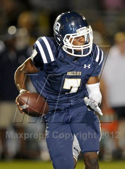 Thumbnail 1 in Charter Oak @ Los Osos photogallery.
