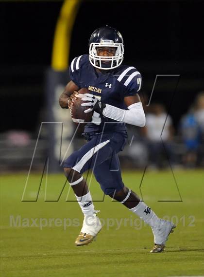 Thumbnail 1 in Charter Oak @ Los Osos photogallery.