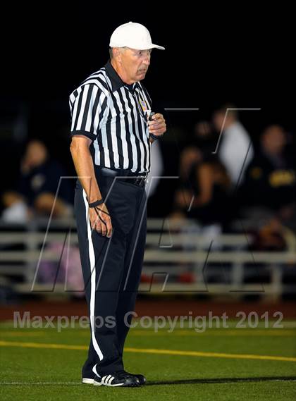 Thumbnail 3 in Charter Oak @ Los Osos photogallery.