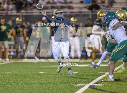 Thumbnail 1 in Pinecrest vs Apex (Moore County Kick-Off Classic) photogallery.
