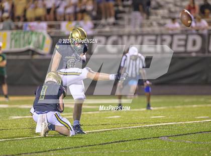 Thumbnail 1 in Pinecrest vs Apex (Moore County Kick-Off Classic) photogallery.
