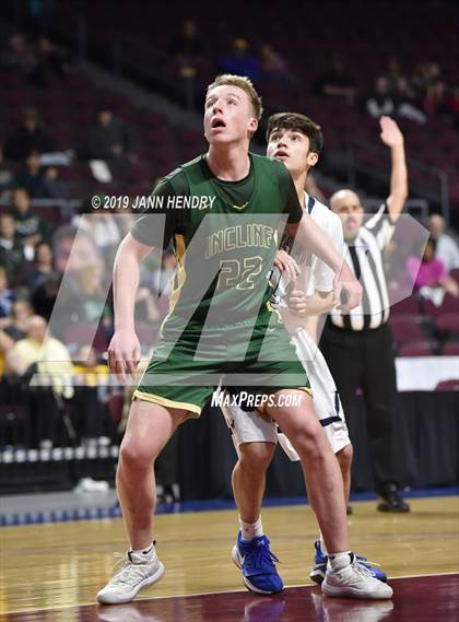 Thumbnail 3 in Incline vs. The Meadows School (NIAA 2A Final) photogallery.