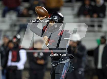 Thumbnail 1 in Nixa vs Lee's Summit North (MSHSAA Class 6 Quarterfinal) photogallery.