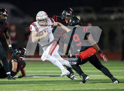 Thumbnail 2 in Nixa vs Lee's Summit North (MSHSAA Class 6 Quarterfinal) photogallery.