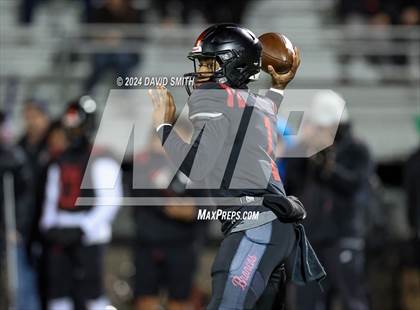 Thumbnail 3 in Nixa vs Lee's Summit North (MSHSAA Class 6 Quarterfinal) photogallery.