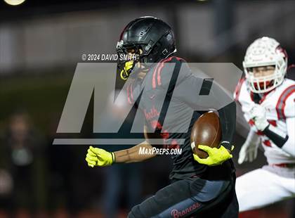 Thumbnail 2 in Nixa vs Lee's Summit North (MSHSAA Class 6 Quarterfinal) photogallery.