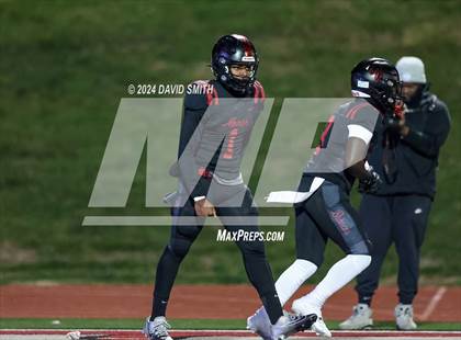 Thumbnail 1 in Nixa vs Lee's Summit North (MSHSAA Class 6 Quarterfinal) photogallery.