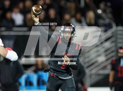 Thumbnail 3 in Nixa vs Lee's Summit North (MSHSAA Class 6 Quarterfinal) photogallery.