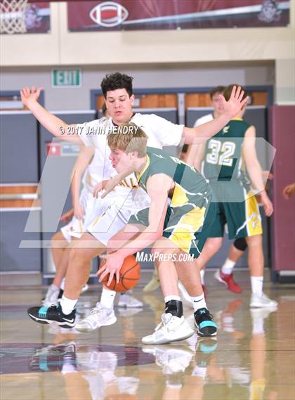 Thumbnail 1 in Edison vs. Simi Valley (Rancho Mirage Holiday Invitational) photogallery.