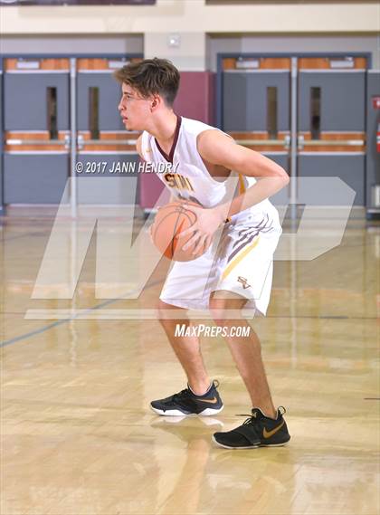 Thumbnail 1 in Edison vs. Simi Valley (Rancho Mirage Holiday Invitational) photogallery.