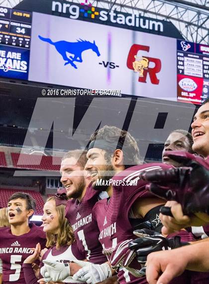 Thumbnail 1 in Friendswood vs. Cinco Ranch (UIL 6A Regional Playoff) photogallery.