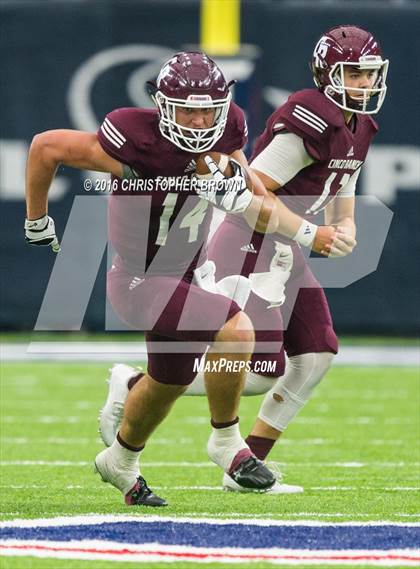 Thumbnail 2 in Friendswood vs. Cinco Ranch (UIL 6A Regional Playoff) photogallery.