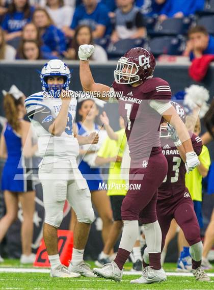 Thumbnail 2 in Friendswood vs. Cinco Ranch (UIL 6A Regional Playoff) photogallery.