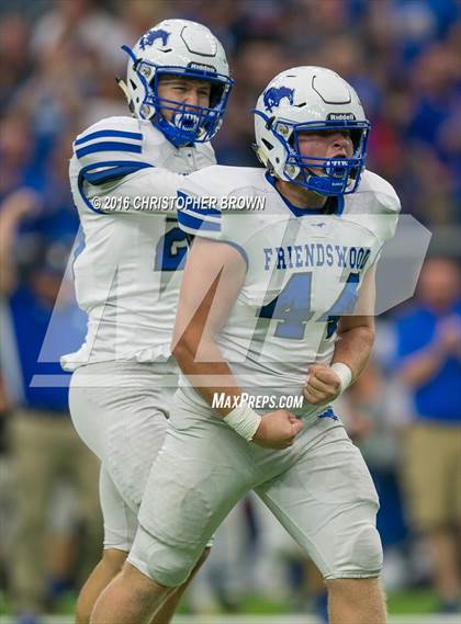 Thumbnail 3 in Friendswood vs. Cinco Ranch (UIL 6A Regional Playoff) photogallery.