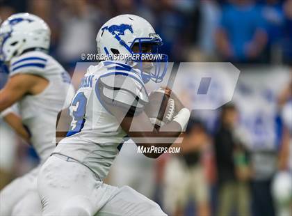 Thumbnail 1 in Friendswood vs. Cinco Ranch (UIL 6A Regional Playoff) photogallery.