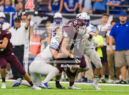 Thumbnail 3 in Friendswood vs. Cinco Ranch (UIL 6A Regional Playoff) photogallery.