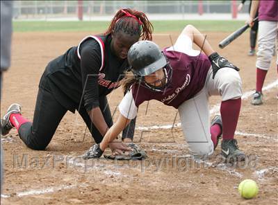 Thumbnail 2 in Lawndale vs. Notre Dame Academy photogallery.