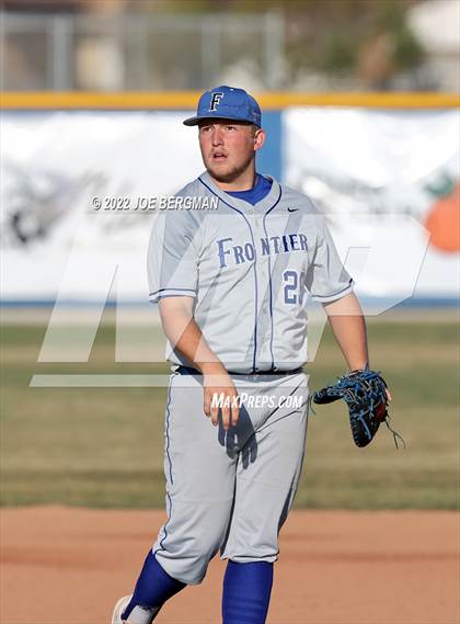 Thumbnail 2 in Frontier @ Bakersfield photogallery.