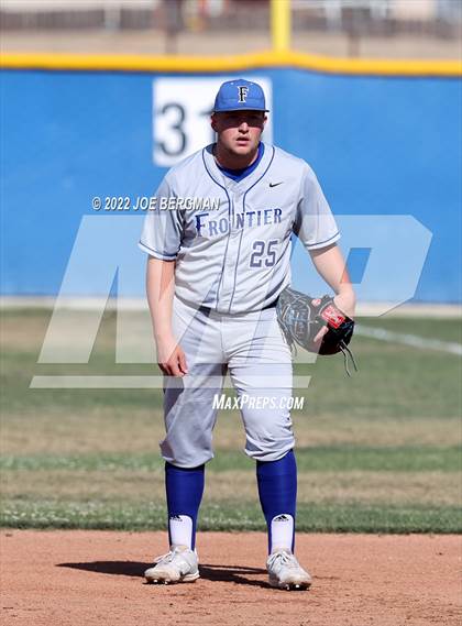 Thumbnail 1 in Frontier @ Bakersfield photogallery.