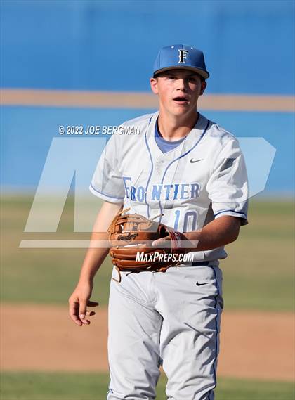 Thumbnail 3 in Frontier @ Bakersfield photogallery.