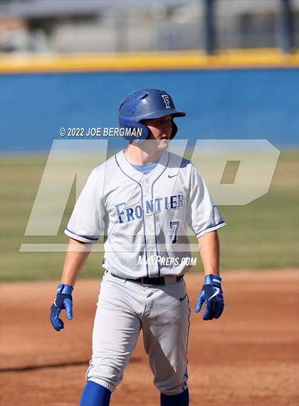 Thumbnail 2 in Frontier @ Bakersfield photogallery.