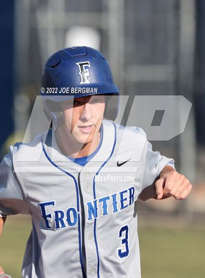 Thumbnail 1 in Frontier @ Bakersfield photogallery.