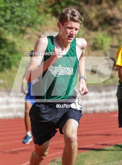 Thumbnail 1 in FVL Championships (1600 Meter)  photogallery.